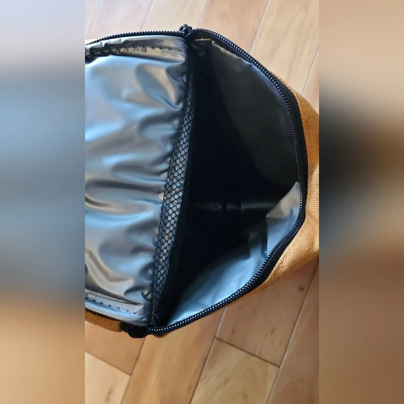 Heatt&Co. Cooler Backpack - Picture 5 of 14